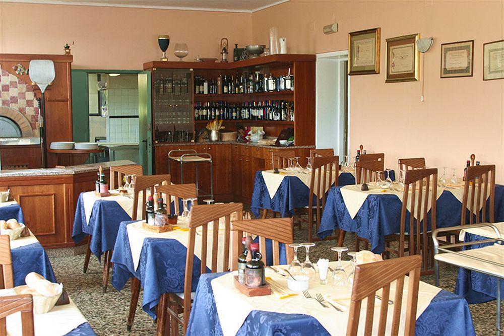 Hotel Olivi Salò Dış mekan fotoğraf