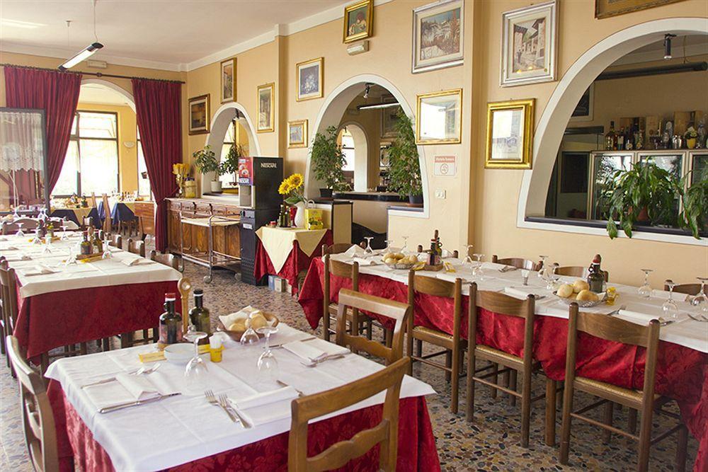 Hotel Olivi Salò Dış mekan fotoğraf