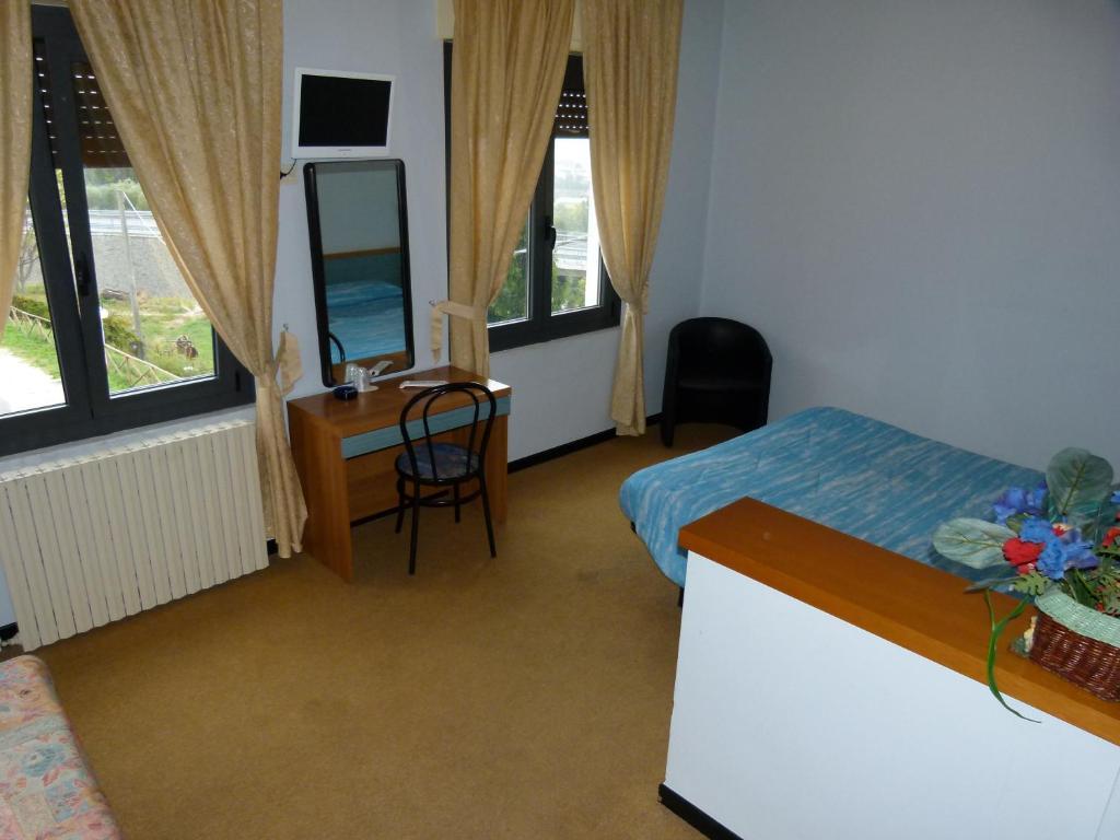 Hotel Olivi Salò Dış mekan fotoğraf