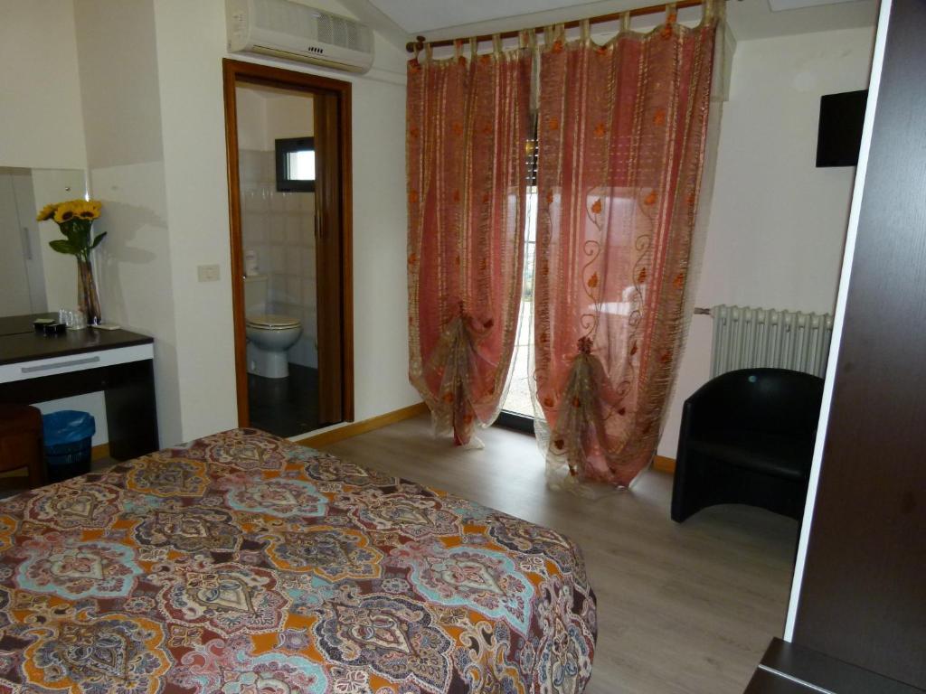 Hotel Olivi Salò Dış mekan fotoğraf