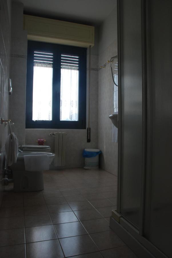 Hotel Olivi Salò Dış mekan fotoğraf